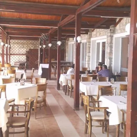 Otel Lotos