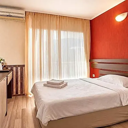 Otel Lotos