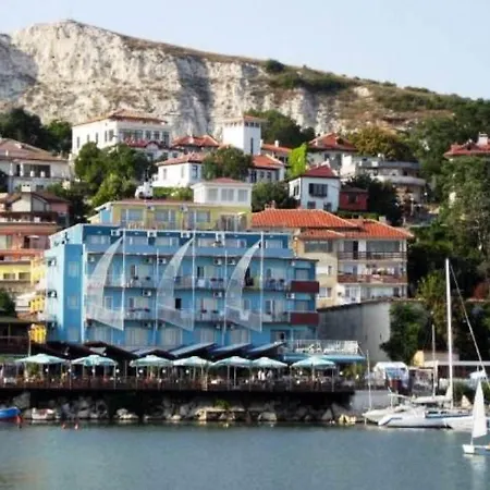 Otel Lotos